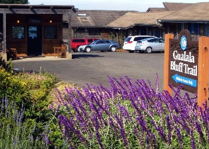 Gualala Surf Inn On The Ocean Bluff